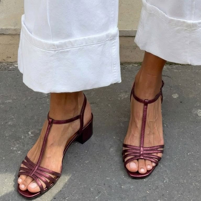 Allegra | Arany Szandálok Mindennapi Elegancia