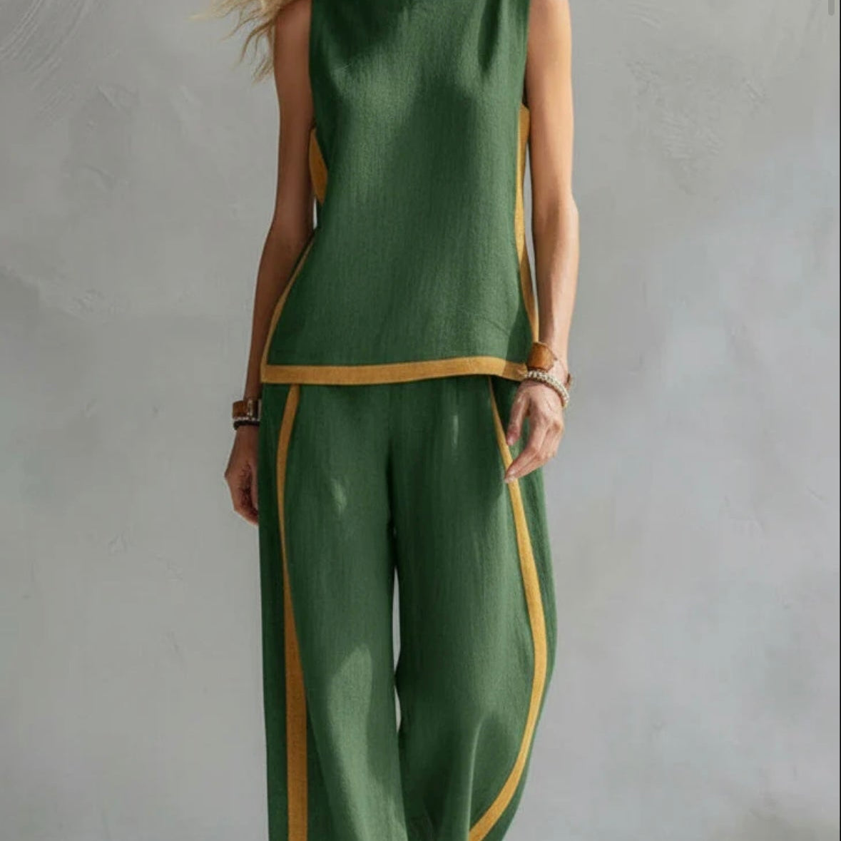 Leila - Elegáns Öltöny Pamutból és Vászonból