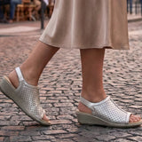 Hazel – Csillogó elegancia fémes platina színben